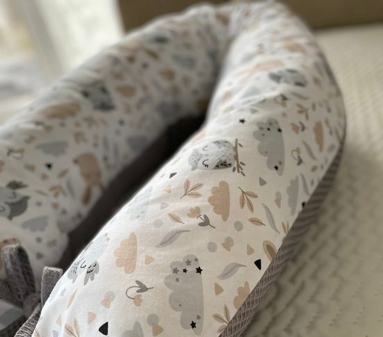 LOOLAY Stillkissen Waffelpique Seitenschläferkissen XXL Schwangerschaftskissen 170 cm Stillkissen + Bezug (Reißverschluss); Attmungsaktive WAFFEL + GLATT Baumwolle WEICH Stillkissen MUSTERN: HASE Beige/ GRAU, MINZE, WEIß, ROS Online