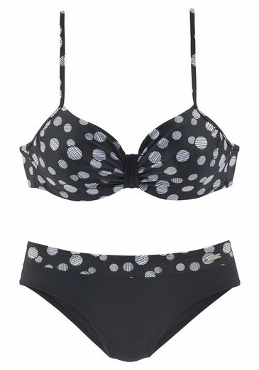 LASCANA Bügel-Bikini mit einer schlichten Schlaufe zwischen den Cups mehr Letzte 2 Tage