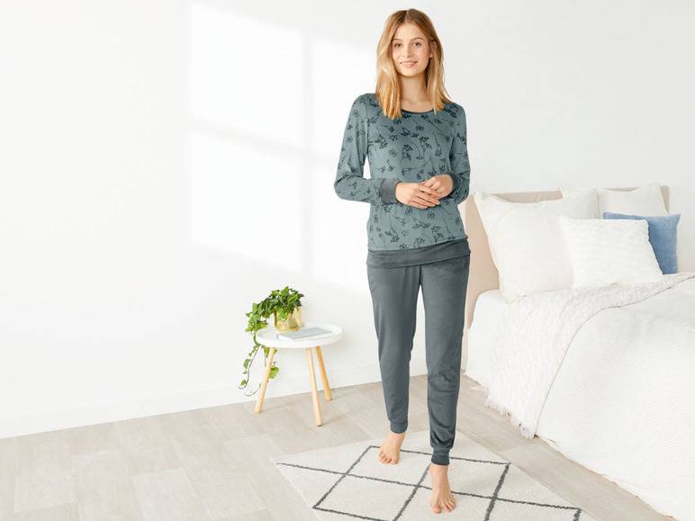 esmara® Damen Pyjama, aus kuschelig weicher Nicki-Qualität Outlet