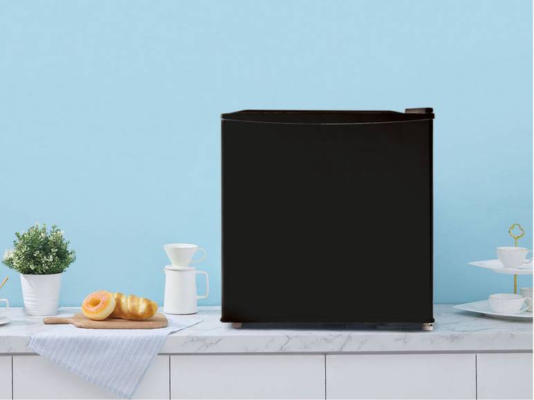 Comfee Mini-Kühlschrank »RCD76DK2«, mit Eisfach zollfrei