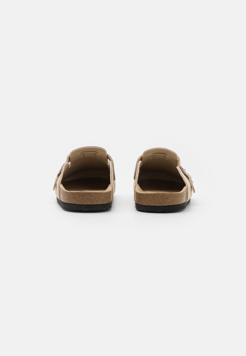 Pier One Pier One LEATHER UNISEX - Slippers - beige VIP-Rabatte