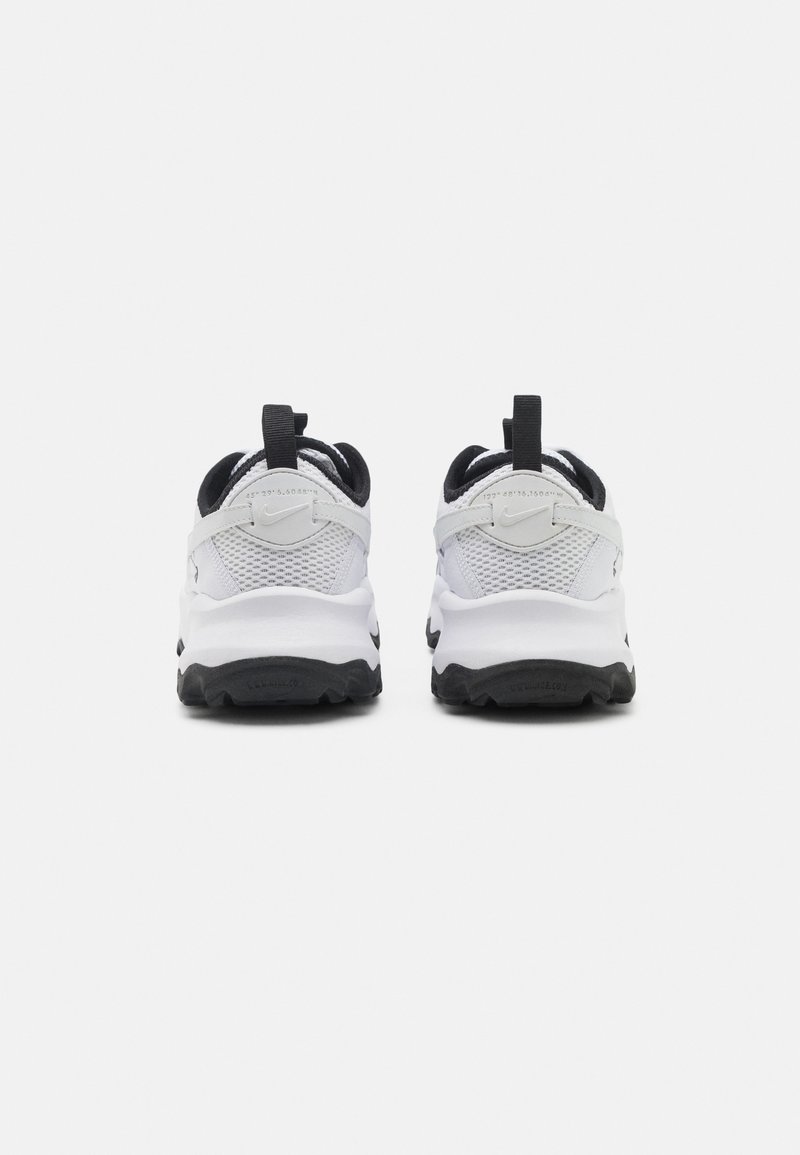 Nike Sportswear Nike Sportswear TC 7900 - Trainers Kostenlose Rückgabe