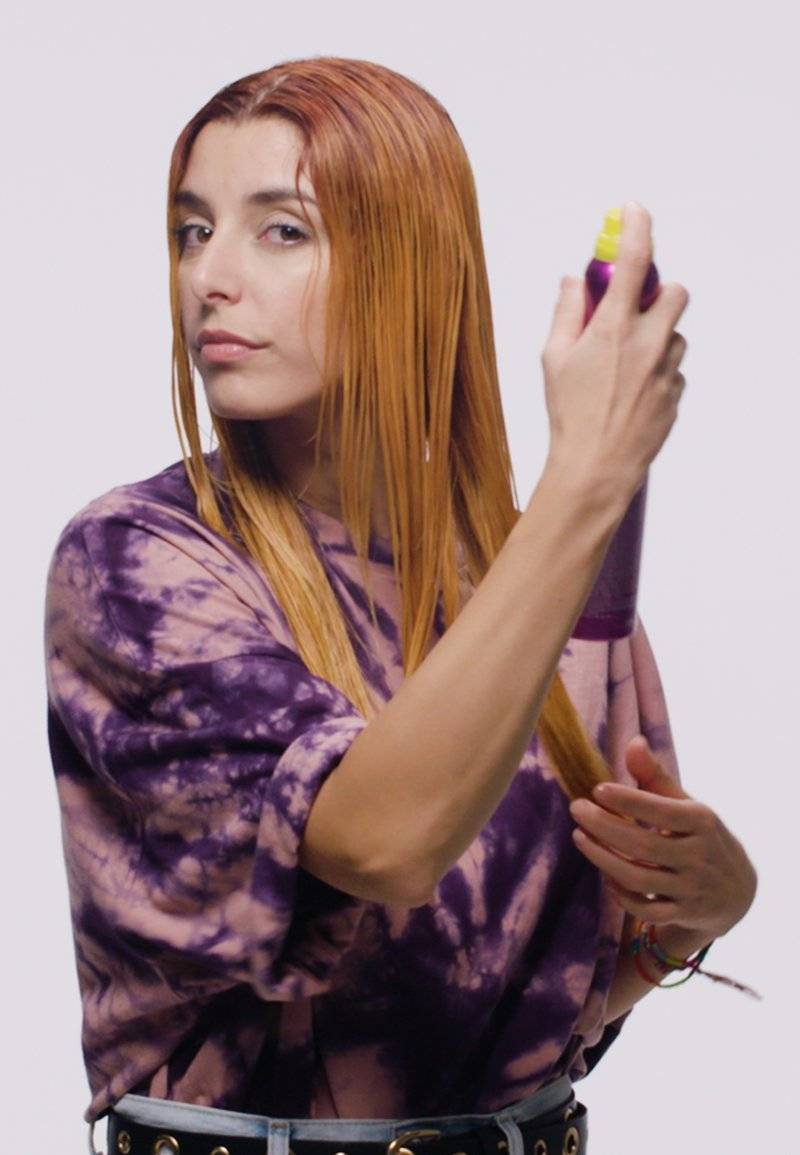 Tigi Tigi BED HEAD QUEEN FOR A DAY AEROSOL - Hair styling Fabrikverkauf