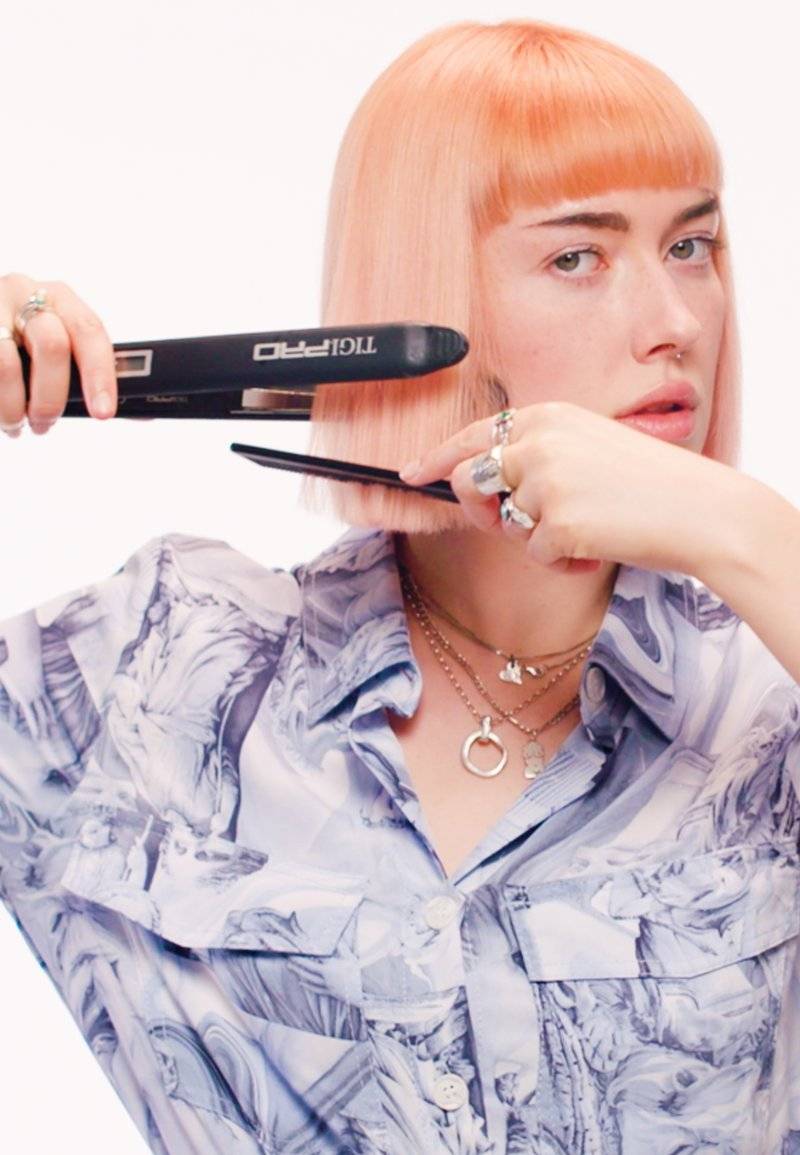 Tigi Tigi BED HEAD STRAIGHTEN OUT - Hair styling Großer Ausverkauf