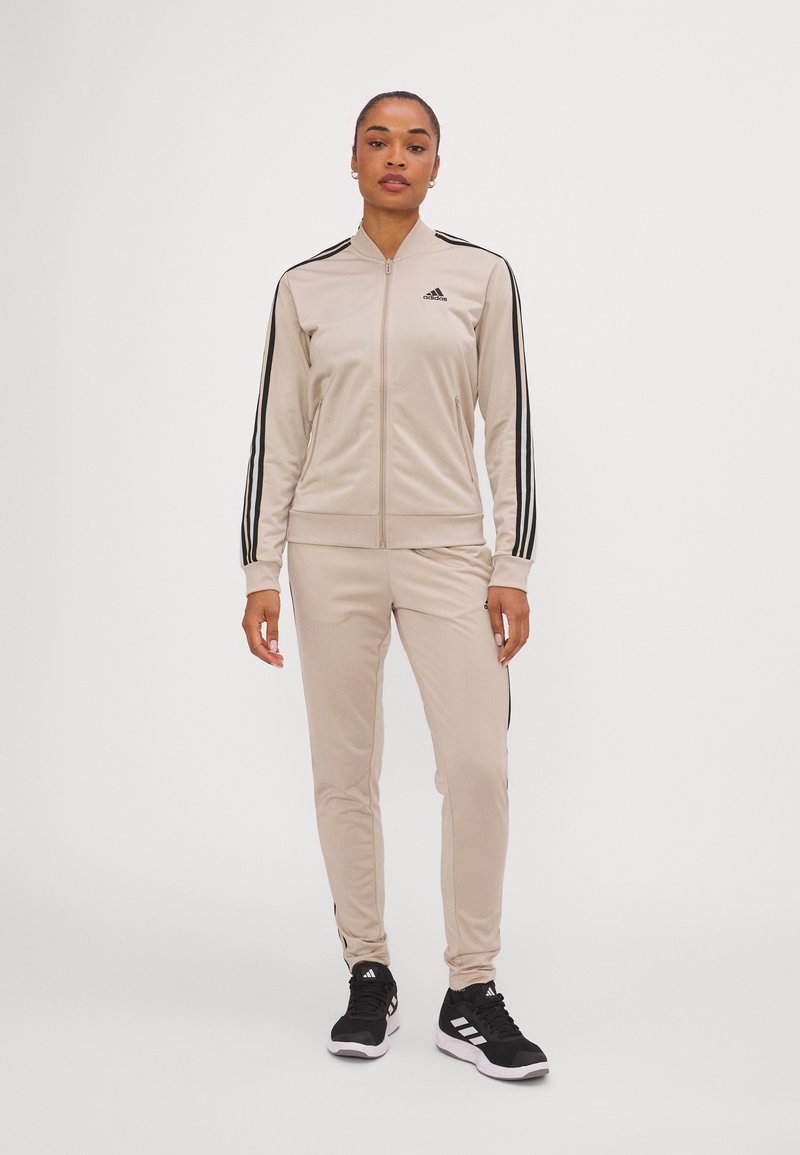 adidas Sportswear adidas Sportswear ESSENTIALS 3-STRIPES - Tracksuit Saisonschlussverkauf