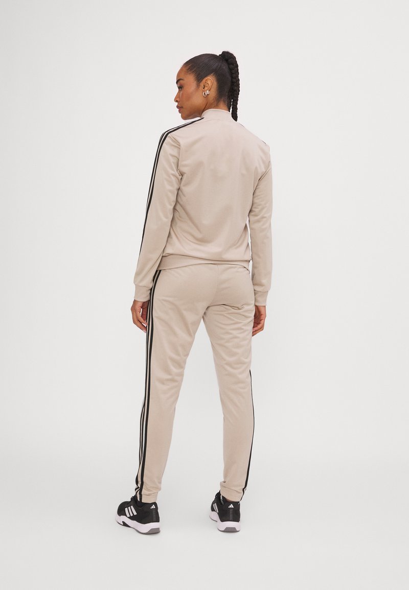 adidas Sportswear adidas Sportswear ESSENTIALS 3-STRIPES - Tracksuit Saisonschlussverkauf