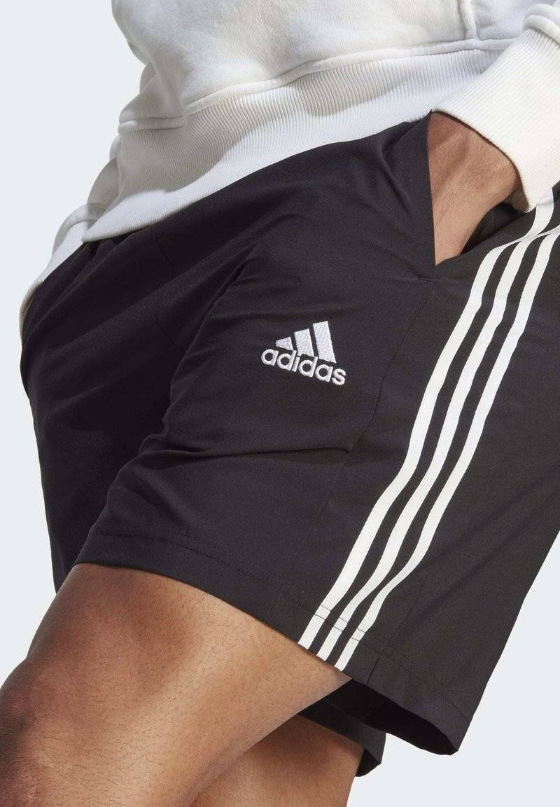 adidas Sportswear adidas Sportswear AEROREADY ESSENTIALS CHELSEA 3-STRIPES - Sports shorts Zeitlich begrenztes Angebot