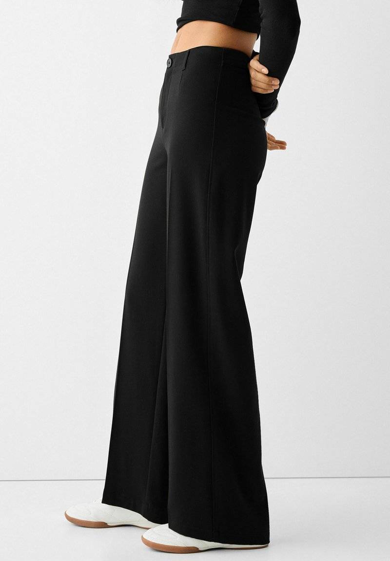Bershka Bershka WIDE TAILORED - Trousers - black Kostenlose Rückgabe