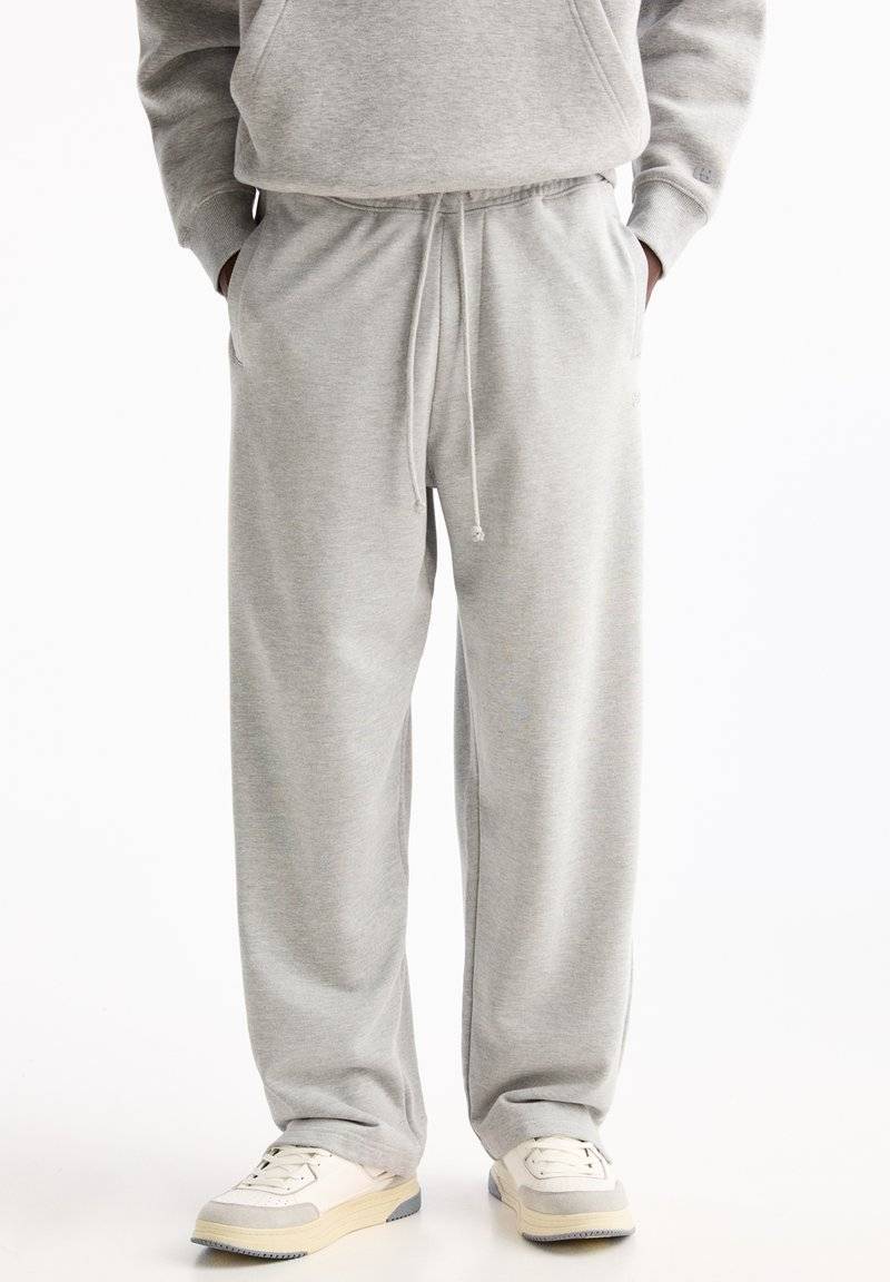PULL&BEAR PULL&BEAR WIDE JOGGERS - Tracksuit bottoms - light grey Im Verkauf