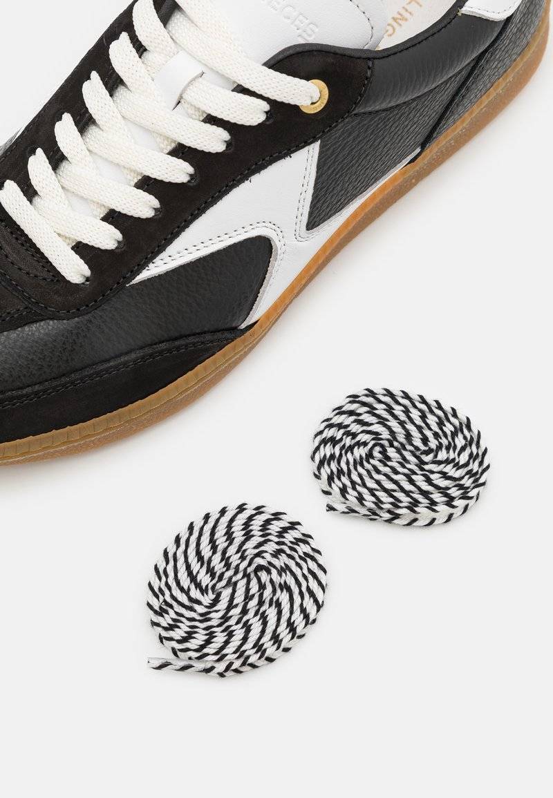 Filling Pieces Filling Pieces SPRINTER DICE UNISEX - Trainers - black Angebote