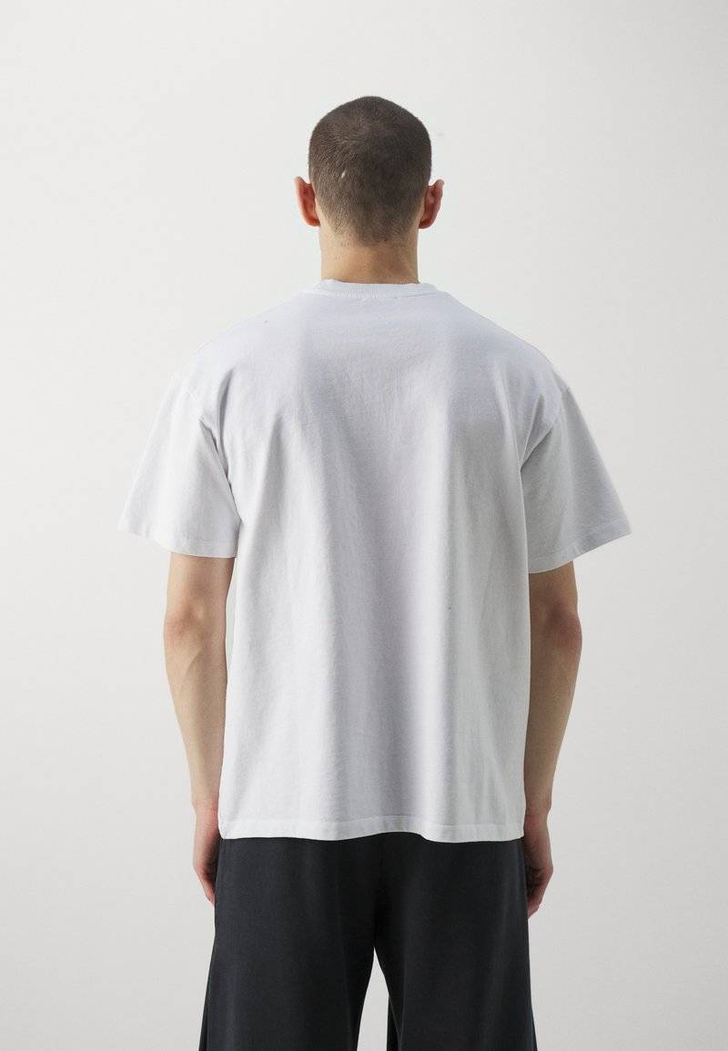 AVAVAV AVAVAV OLD LADY UNISEX - Basic T-shirt - blanc Günstig kaufen