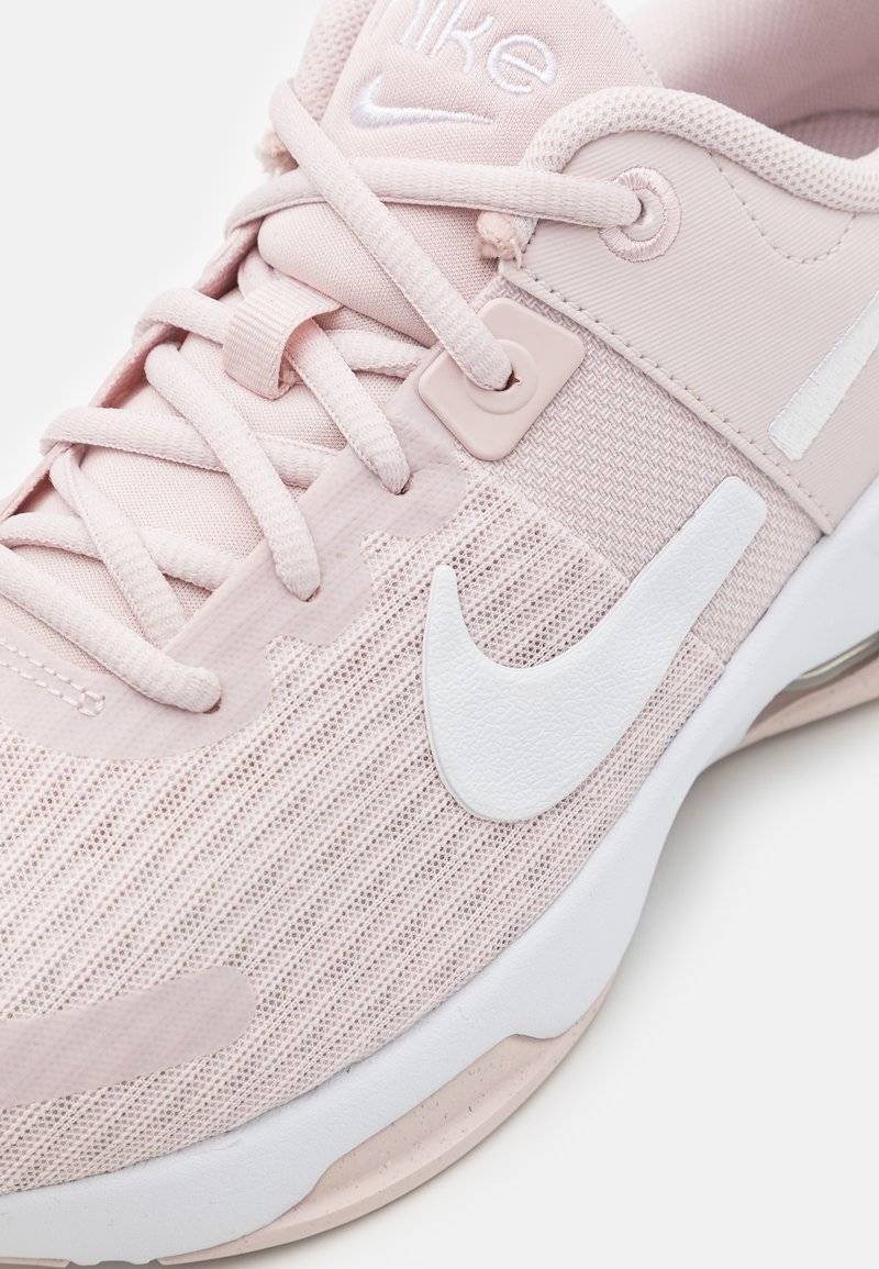 Nike Performance Nike Performance ZOOM BELLA 6 - Training shoe Bis zu 55% Rabatt