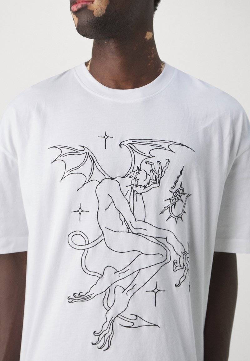 Études Études SPIRIT GUARDIAN UNISEX - Print T-shirt - white Riesige Ersparnisse