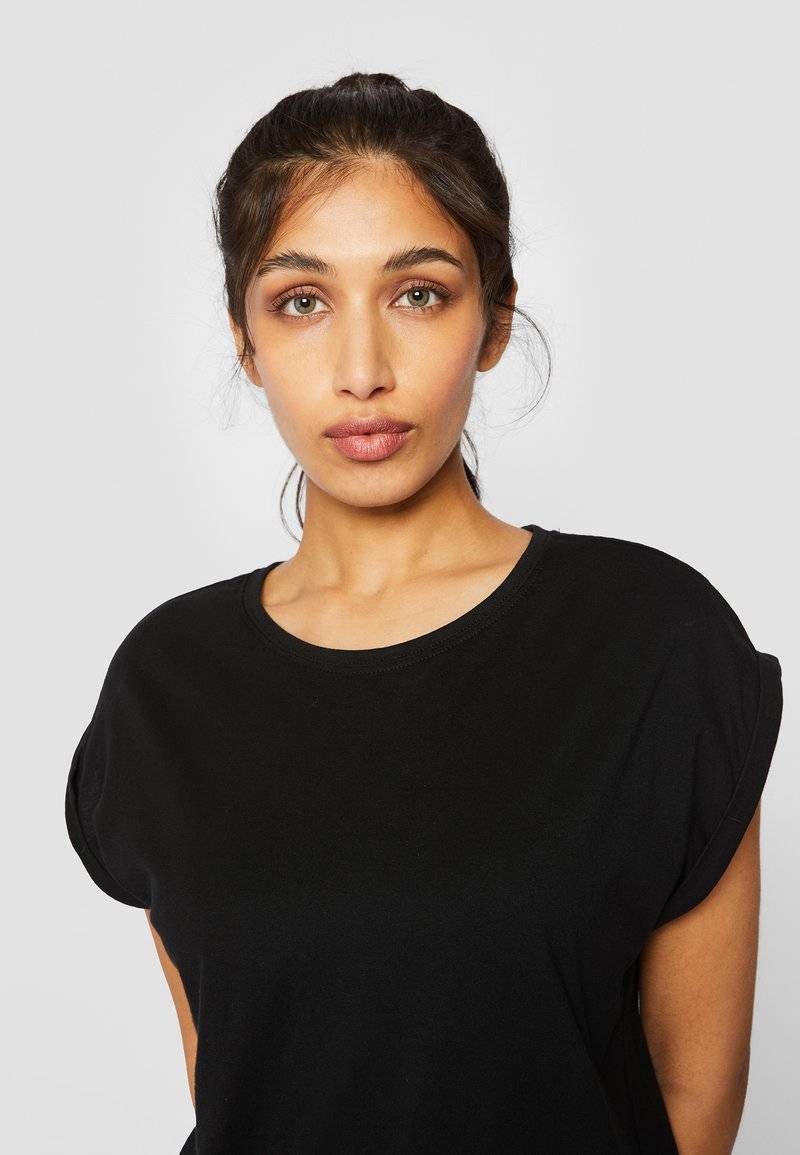 Urban Classics Urban Classics EXTENDED SHOULDER - Basic T-shirt - black Bis zu 50% Rabatt