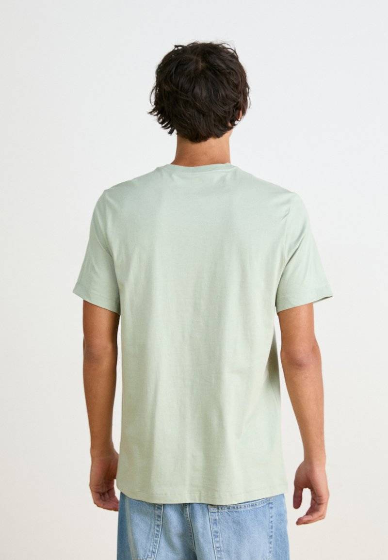 Nike Sportswear Nike Sportswear CLUB TEE - Basic T-shirt - mint Riesige Rabatte