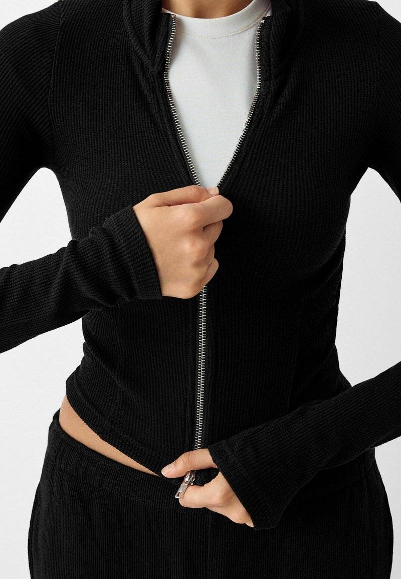 Bershka Bershka LONG SLEEVE - Cardigan - black zollfrei