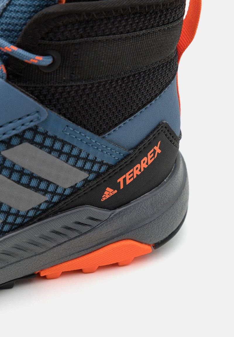 Adidas Terrex Adidas Terrex TERREX TRAILMAKER MID RAIN.RDY HIKING - Hiking shoes Fabrikverkauf