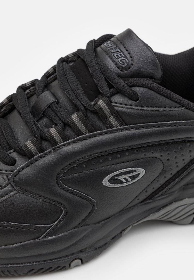 HI-TEC HI-TEC BLAST LITE - Walking trainers - black Kostenloser Versand