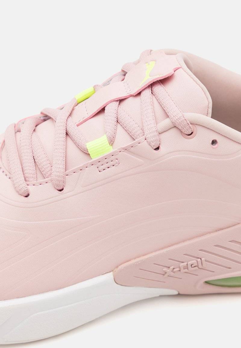 Puma Puma X-CELL NOVA CAT - Training shoe Exklusivangebot