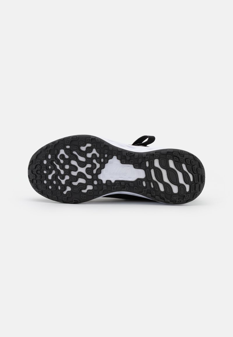 Nike Performance Nike Performance NIKE REVOLUTION 6 FLYEASE (PS - Neutral running shoes Fabrikladen