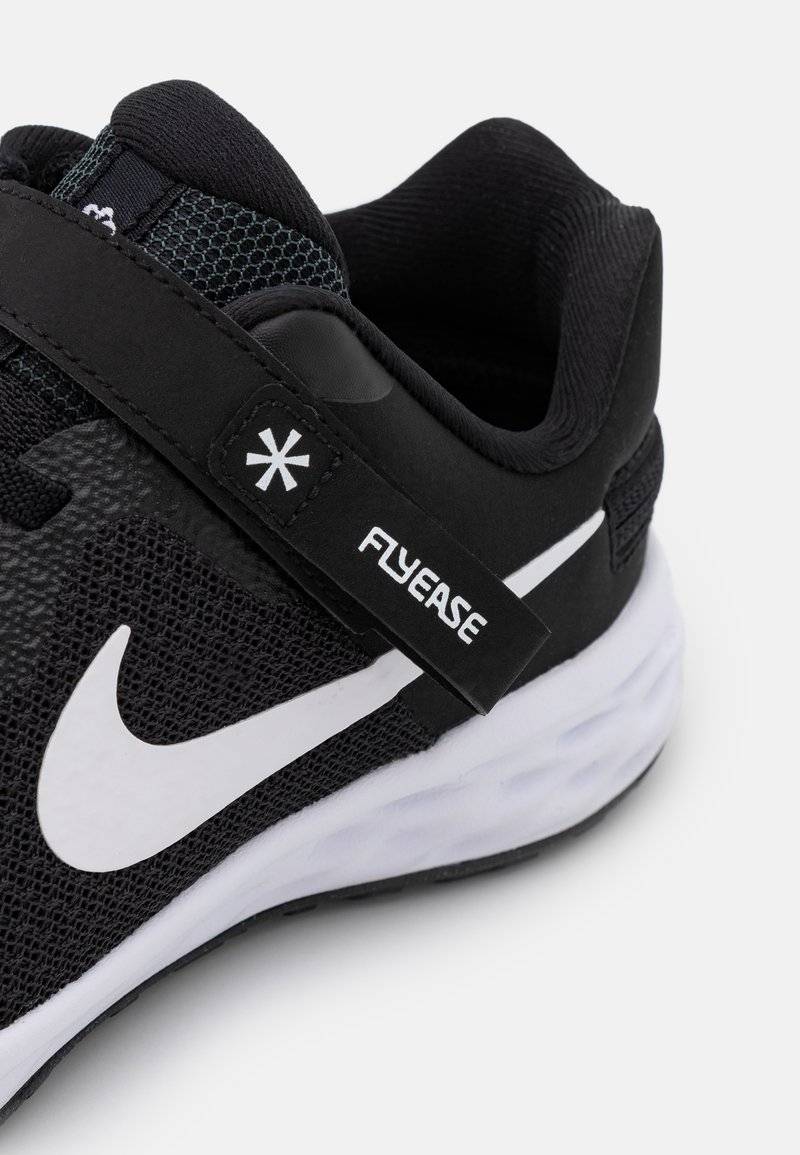 Nike Performance Nike Performance NIKE REVOLUTION 6 FLYEASE (PS - Neutral running shoes Fabrikladen