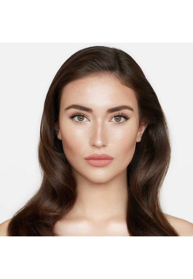 Charlotte Tilbury Charlotte Tilbury HOLLYWOOD CONTOUR LIGHT WAND - Foundation Online