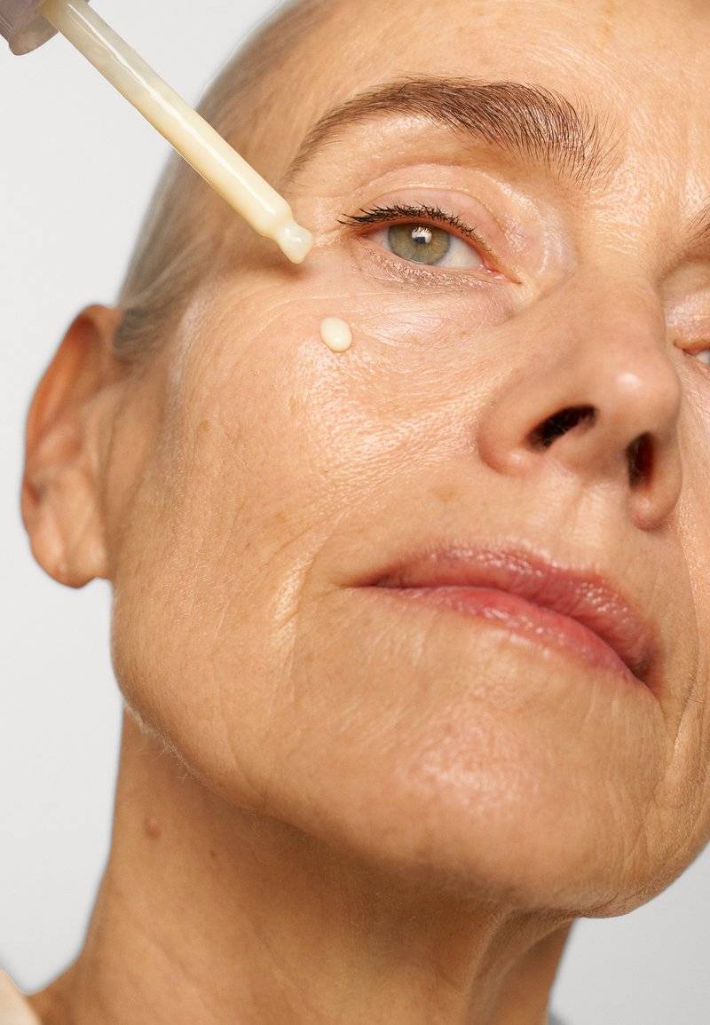 The Ordinary The Ordinary GRANACTIVE RETINOID 2% EMULSION - Serum Begrenztes Angebot