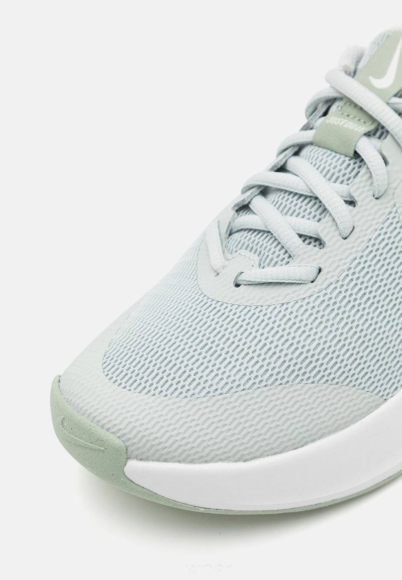 Nike Performance Nike Performance MC TRAINER 3 - Training shoe Blitzangebot