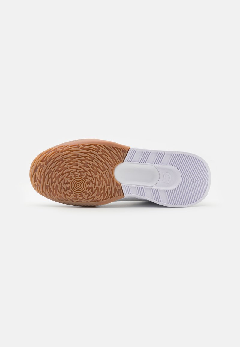 Nike Performance Nike Performance KIDS CROSSCOURT UNISEX - Competition running shoes Riesige Ersparnisse