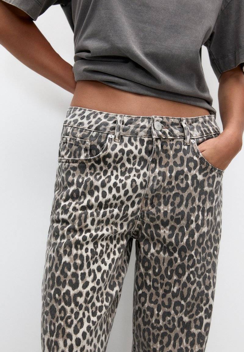 PULL&BEAR PULL&BEAR Trousers - brown Zeitbegrenzte Promotion
