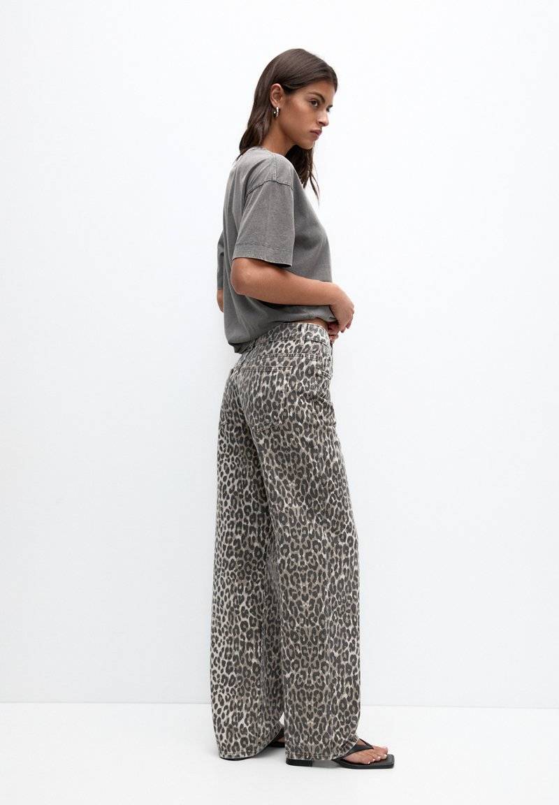 PULL&BEAR PULL&BEAR Trousers - brown Zeitbegrenzte Promotion