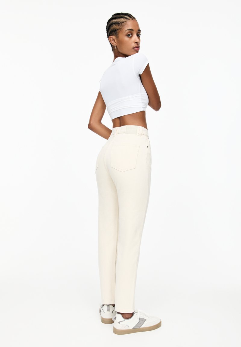 PULL&BEAR PULL&BEAR MOM - Slim fit jeans - beige Discount Store für neue Produkte