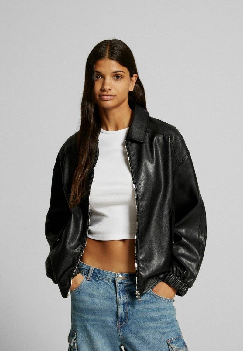 Bershka Bershka DAD FIT - Faux leather jacket - black Fabrikladen