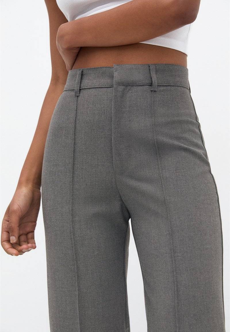 PULL&BEAR PULL&BEAR SMART SEAMED - Trousers - grey 50% Rabatt für begrenzte Zeit