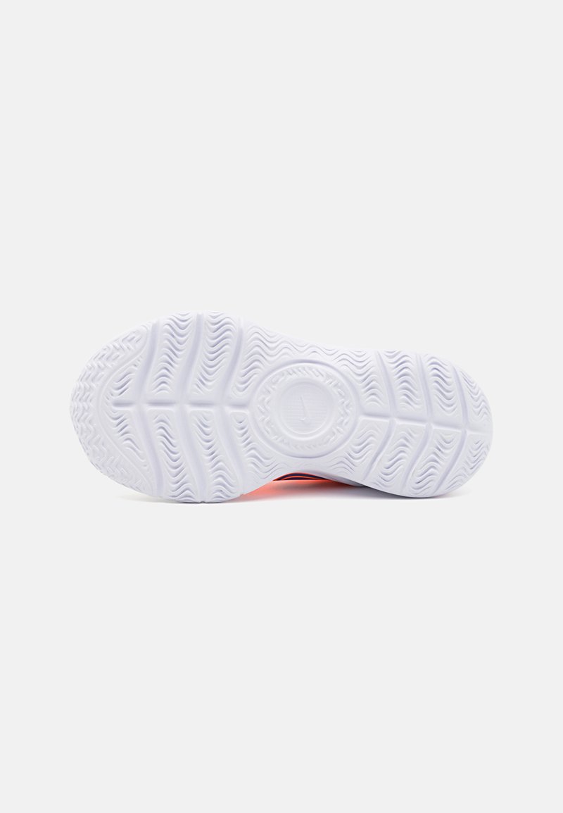 Nike Performance Nike Performance FLEX RUNNER 3 UNISEX - Competition running shoes Räumungsverkauf
