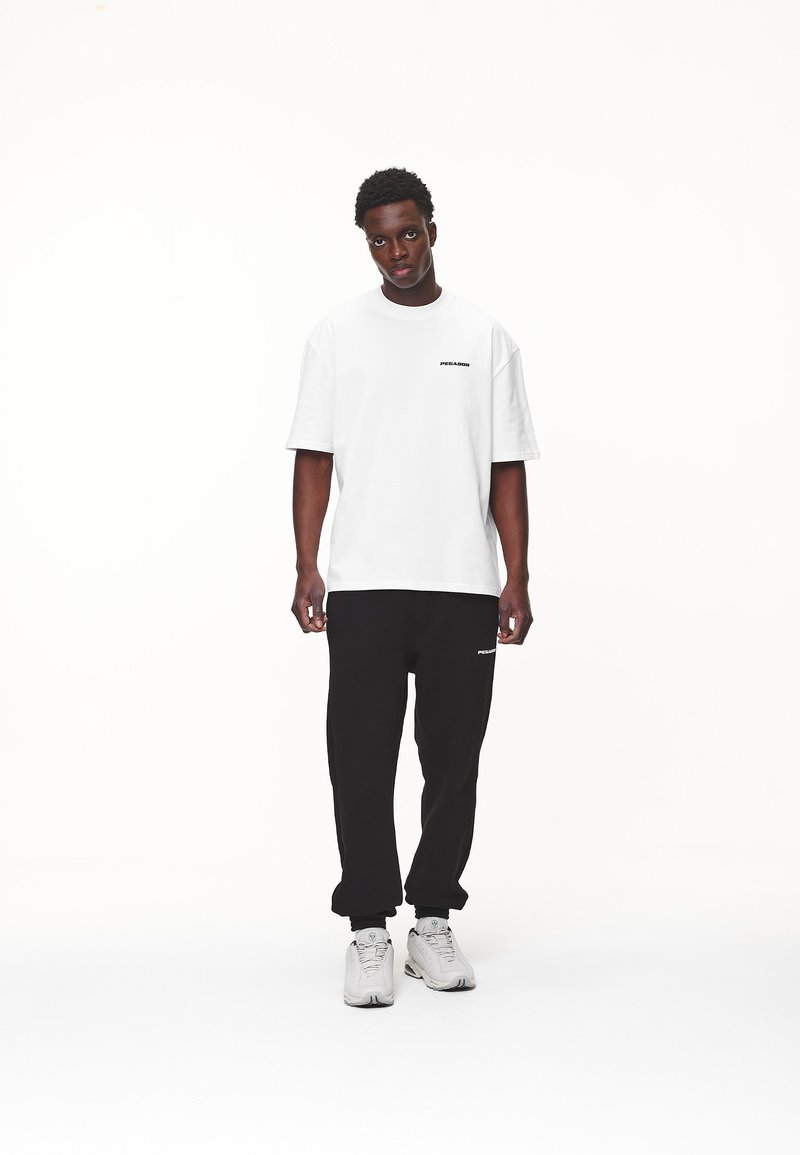 Pegador Pegador LOGO TEE - Basic T-shirt 50% Rabatt für begrenzte Zeit