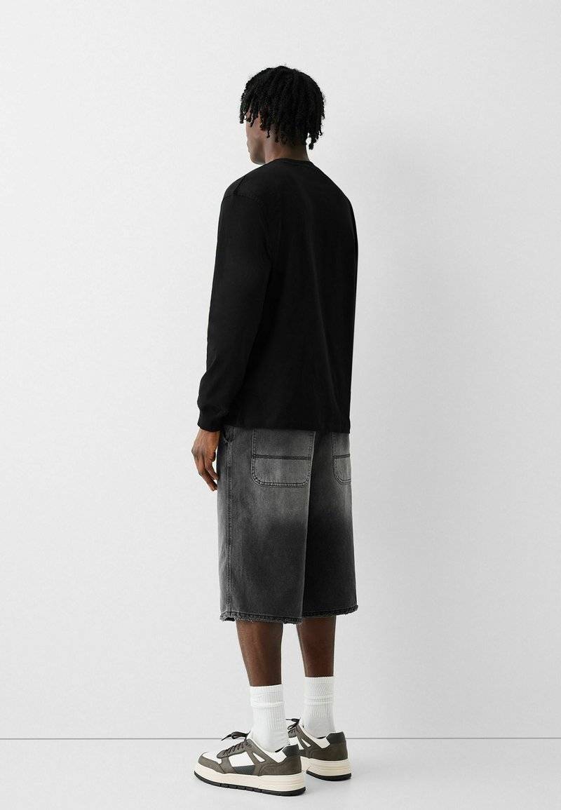 Bershka Bershka SKATER - Denim shorts - black Rabatte dieses Monats