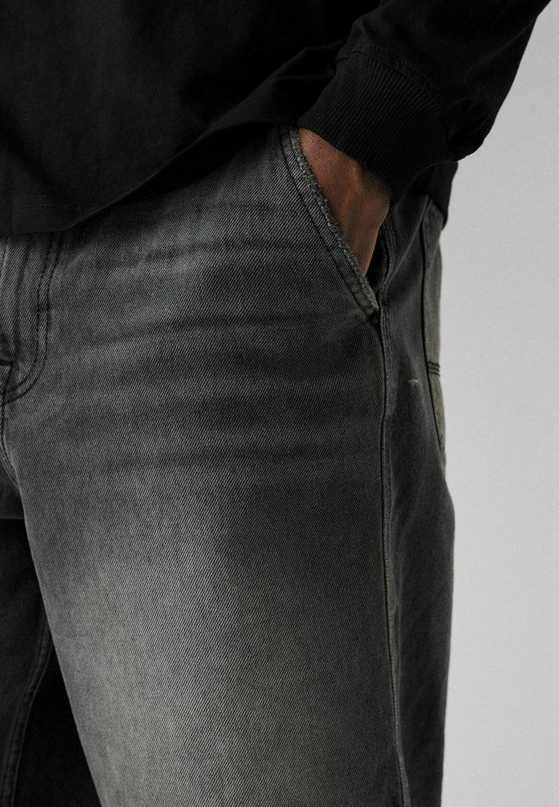 Bershka Bershka SKATER - Denim shorts - black Rabatte dieses Monats