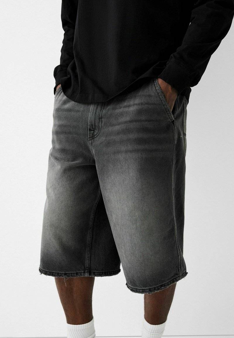 Bershka Bershka SKATER - Denim shorts - black Rabatte dieses Monats