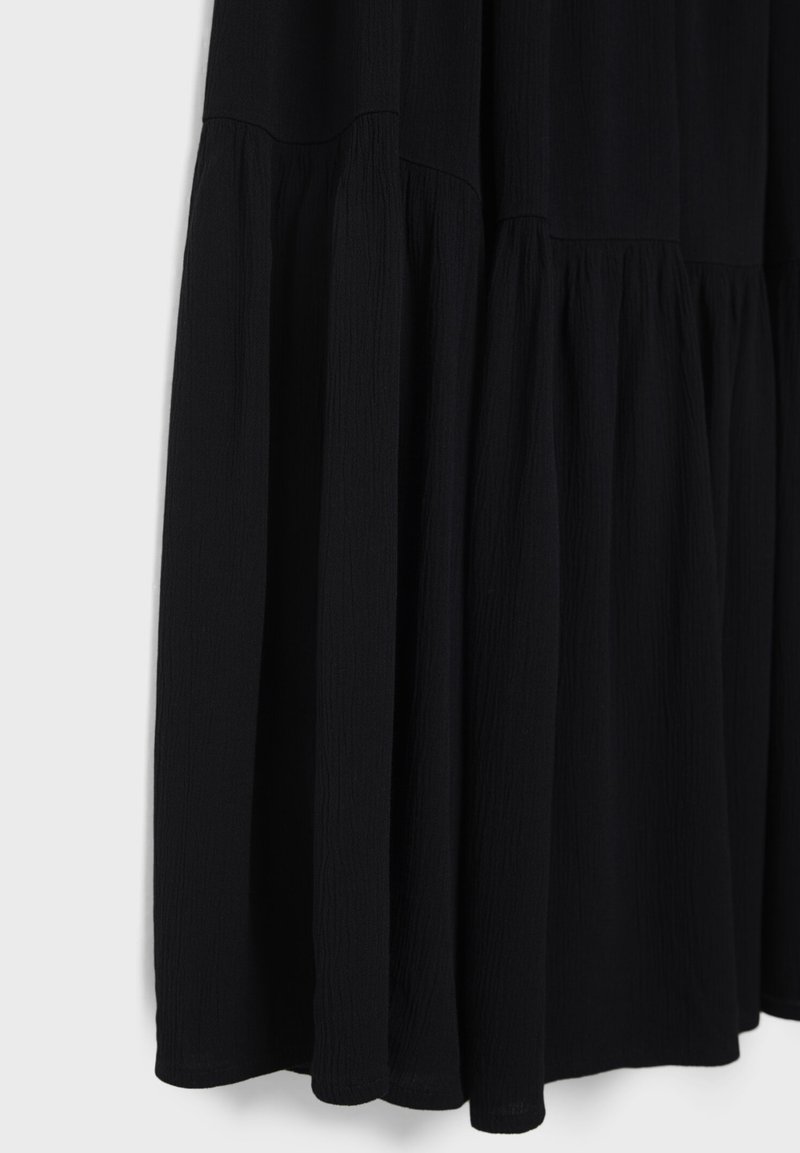 Stradivarius Stradivarius PEASANT - Maxi skirt - black Schlussverkauf