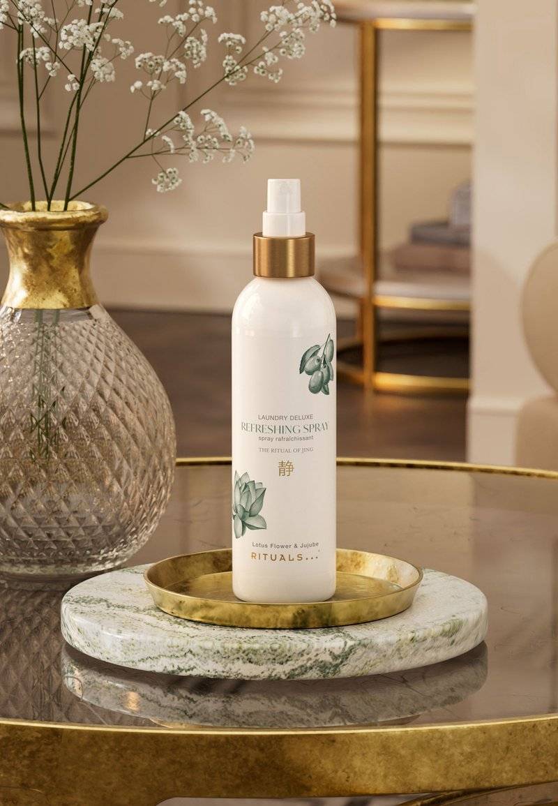 Rituals Rituals REFRESHING SPRAY ROOM & TEXTILE - THE RITUAL OF JING - JUJUBE & LOTUS - Home fragrance Exklusivangebot