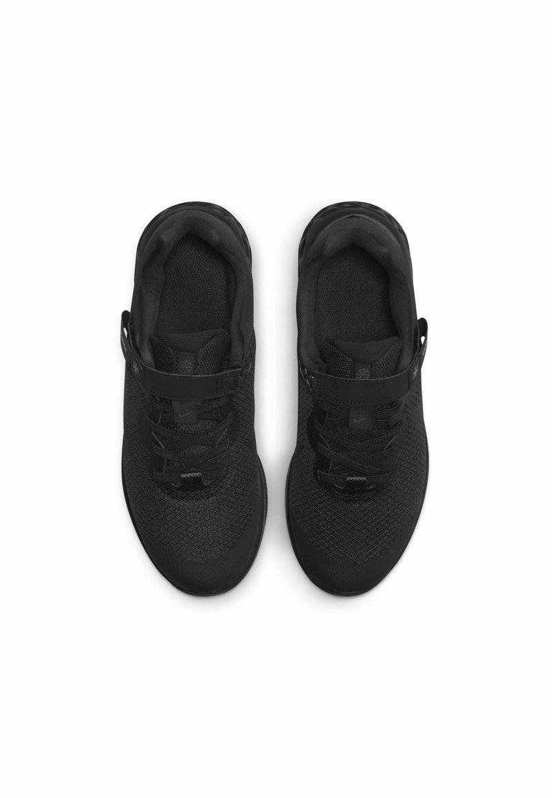 Nike Performance Nike Performance NIKE REVOLUTION 6 FLYEASE (GS - Neutral running shoes - black dark smoke grey black Sonderangebot der Fabrik
