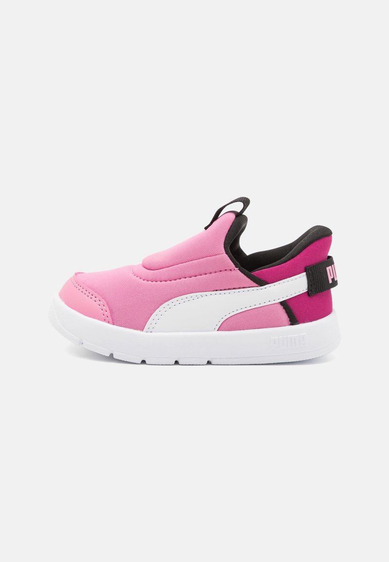 Puma Puma COURTFLEX V3 EASE IN UNISEX - Training shoe Fabrikladen