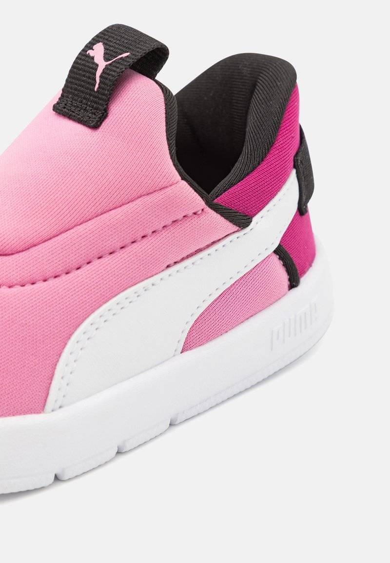 Puma Puma COURTFLEX V3 EASE IN UNISEX - Training shoe Fabrikladen