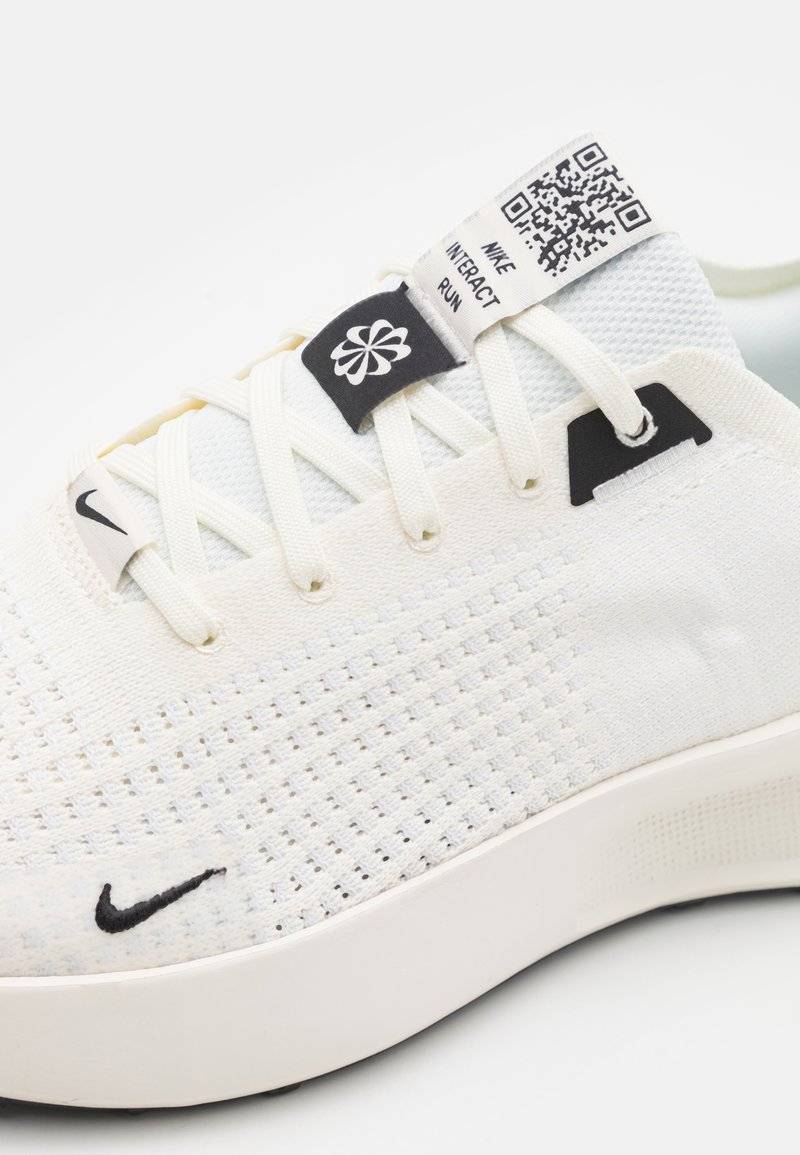 Nike Performance Nike Performance INTERACT RUN - Minimalist running shoes Auslauf