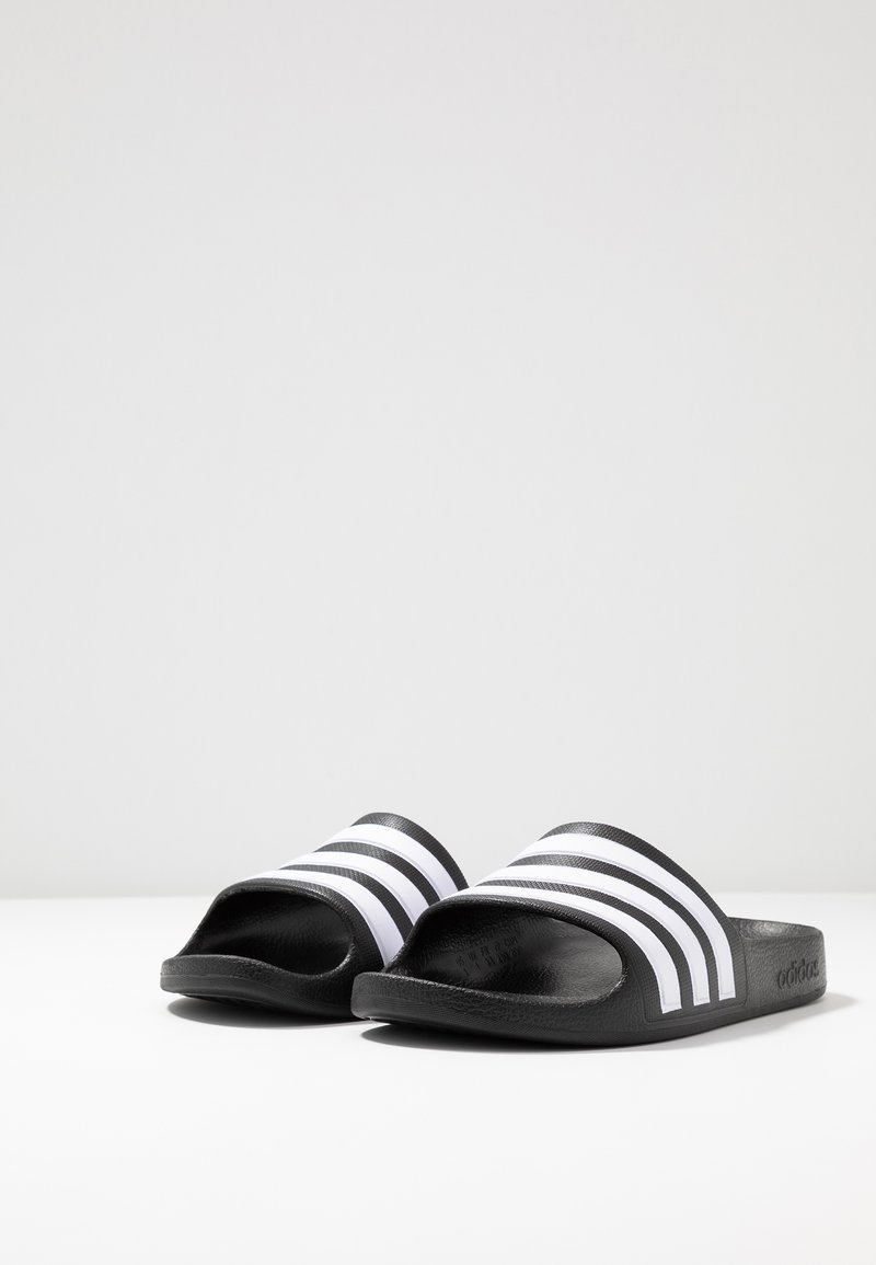 adidas Performance adidas Performance ADILETTE AQUA - Pool slides - core black Verkauf