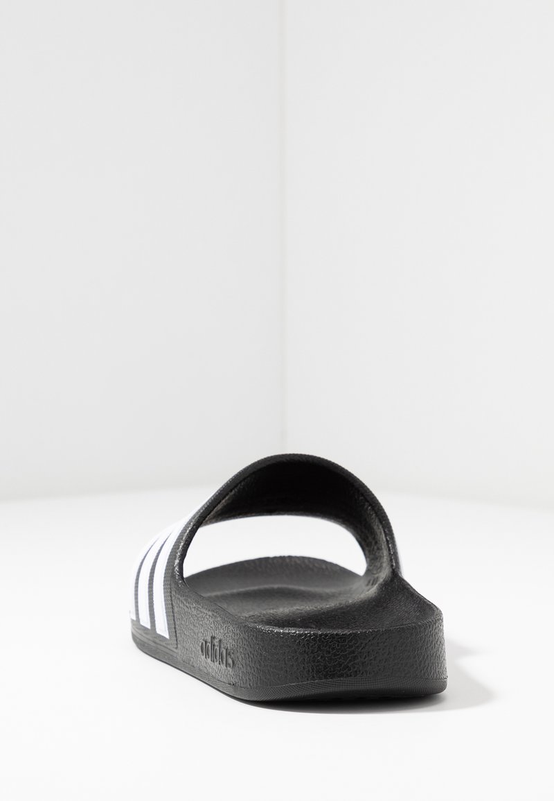adidas Performance adidas Performance ADILETTE AQUA - Pool slides - core black Verkauf