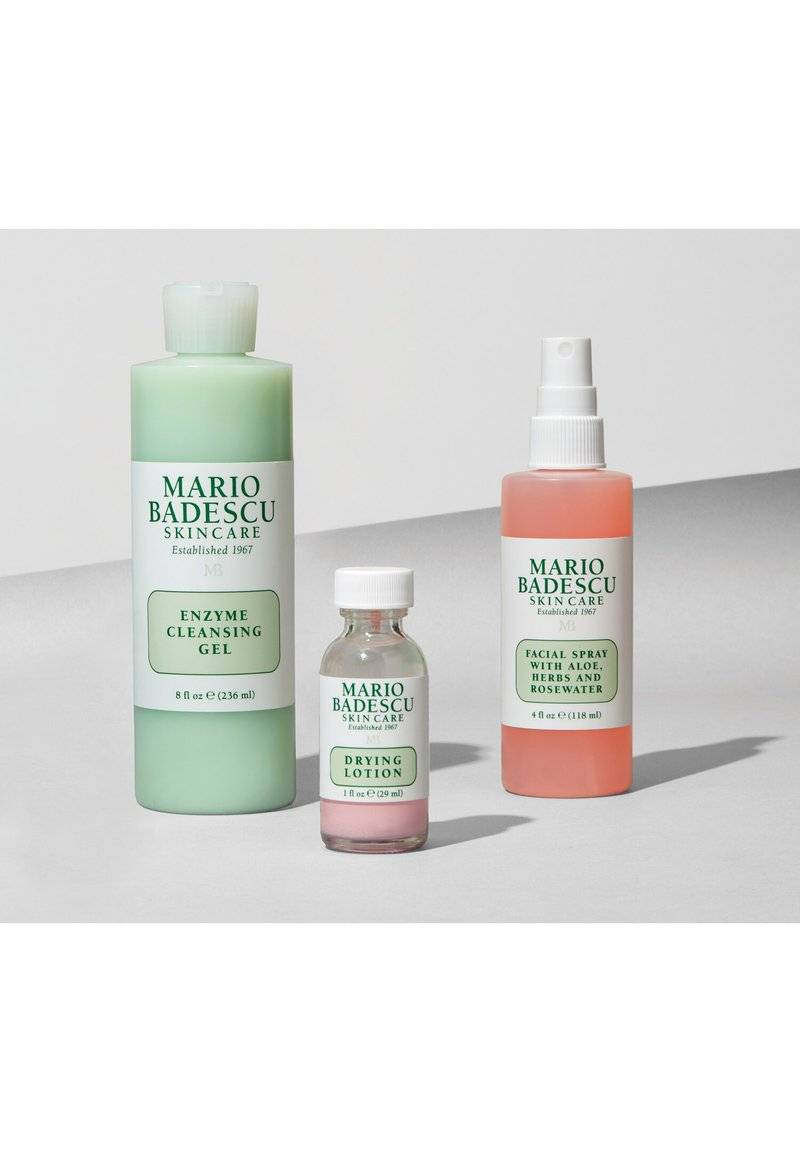 Mario Badescu Mario Badescu FACIAL SPRAY ALOE, HERBS & ROSEWATER - Setting spray & powder Valentinstagsangebot