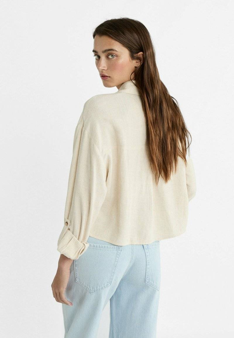 Stradivarius Stradivarius Button-down blouse - stone Begrenzte Freigabe