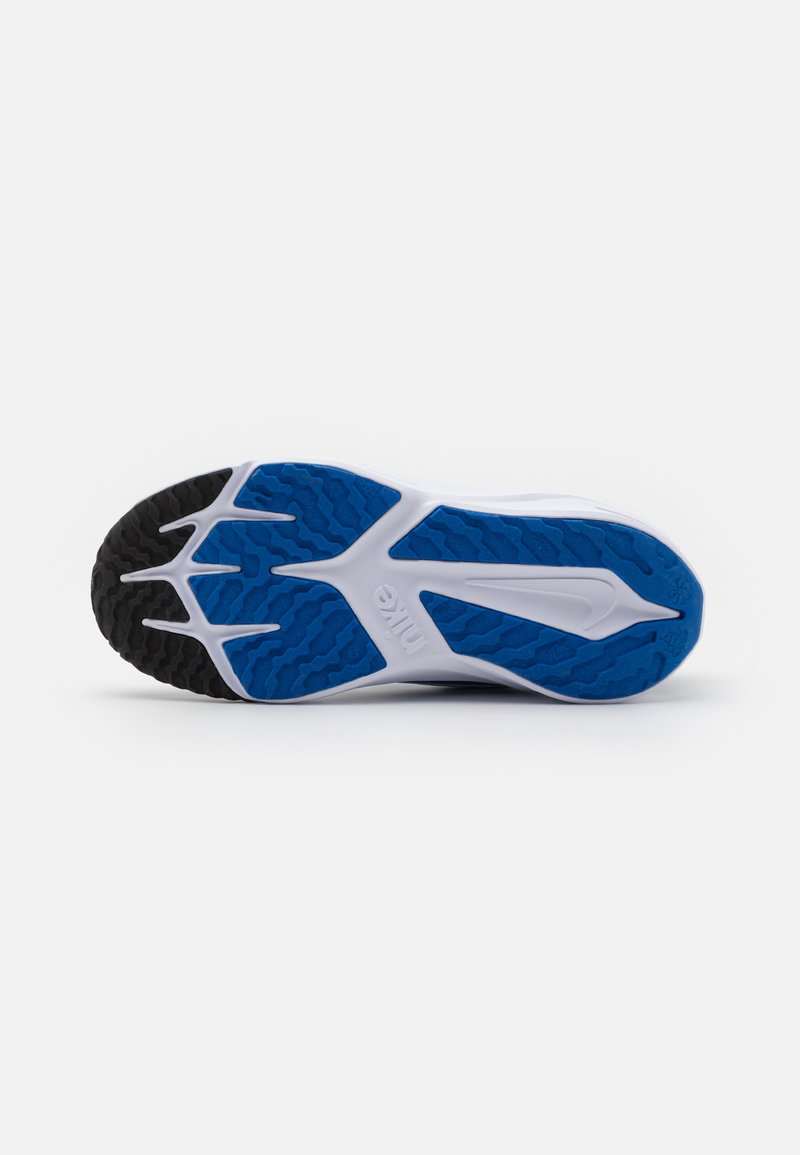 Nike Performance Nike Performance STAR RUNNER - Competition running shoes Kostenloser Versand